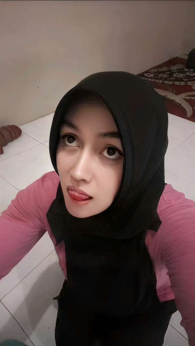 10 Viral Indonesia Video Wiwik Barat Viral 2025 Anjay Hijab Kebaya coklat